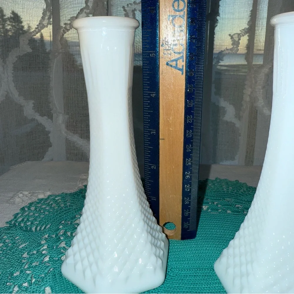 E.O. Brody vintage hobnail
